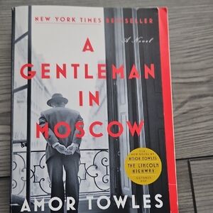 A Gentleman in Moscow by Amor Towles